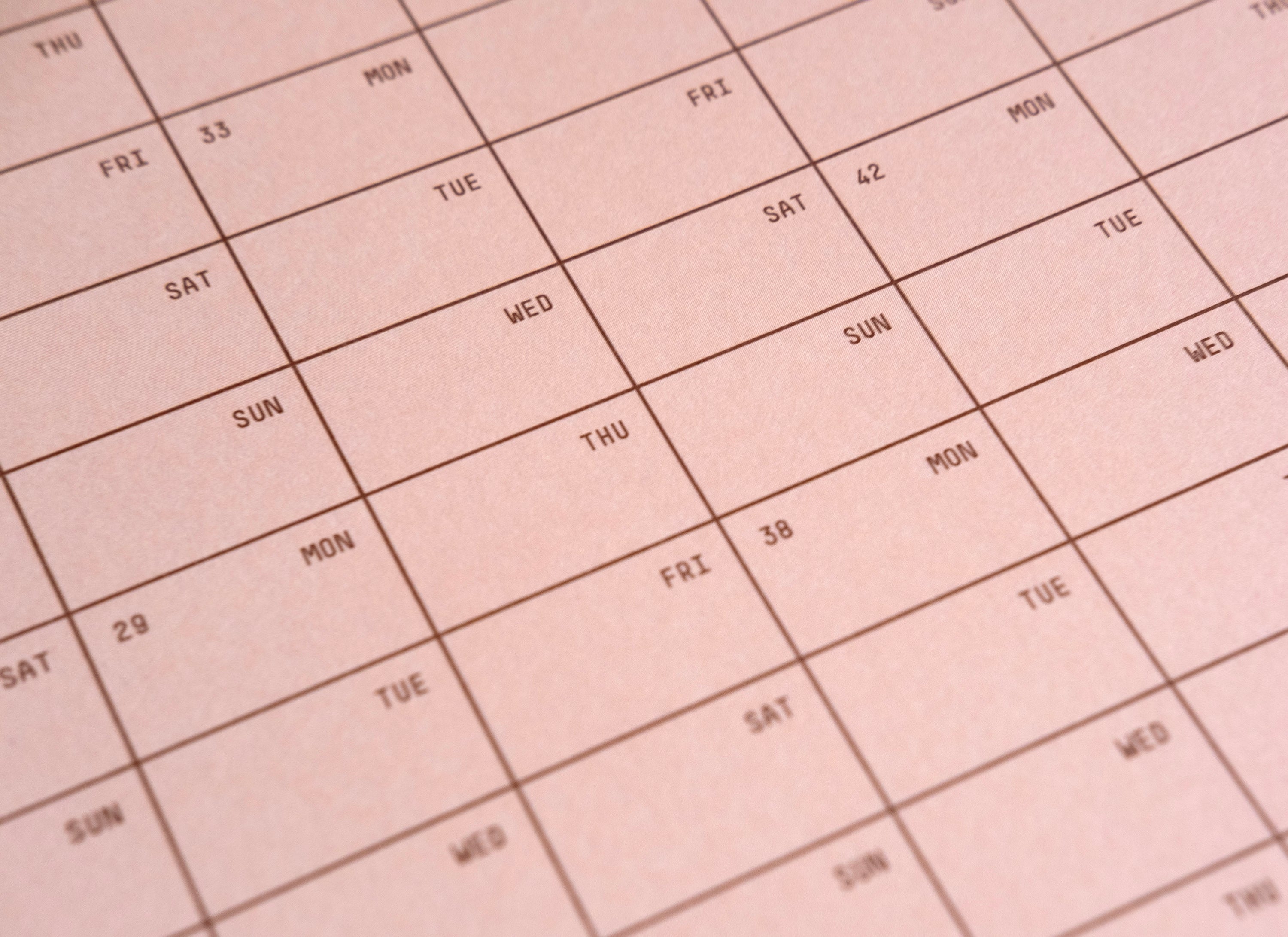 2026 Peach Calendar 44x62cm